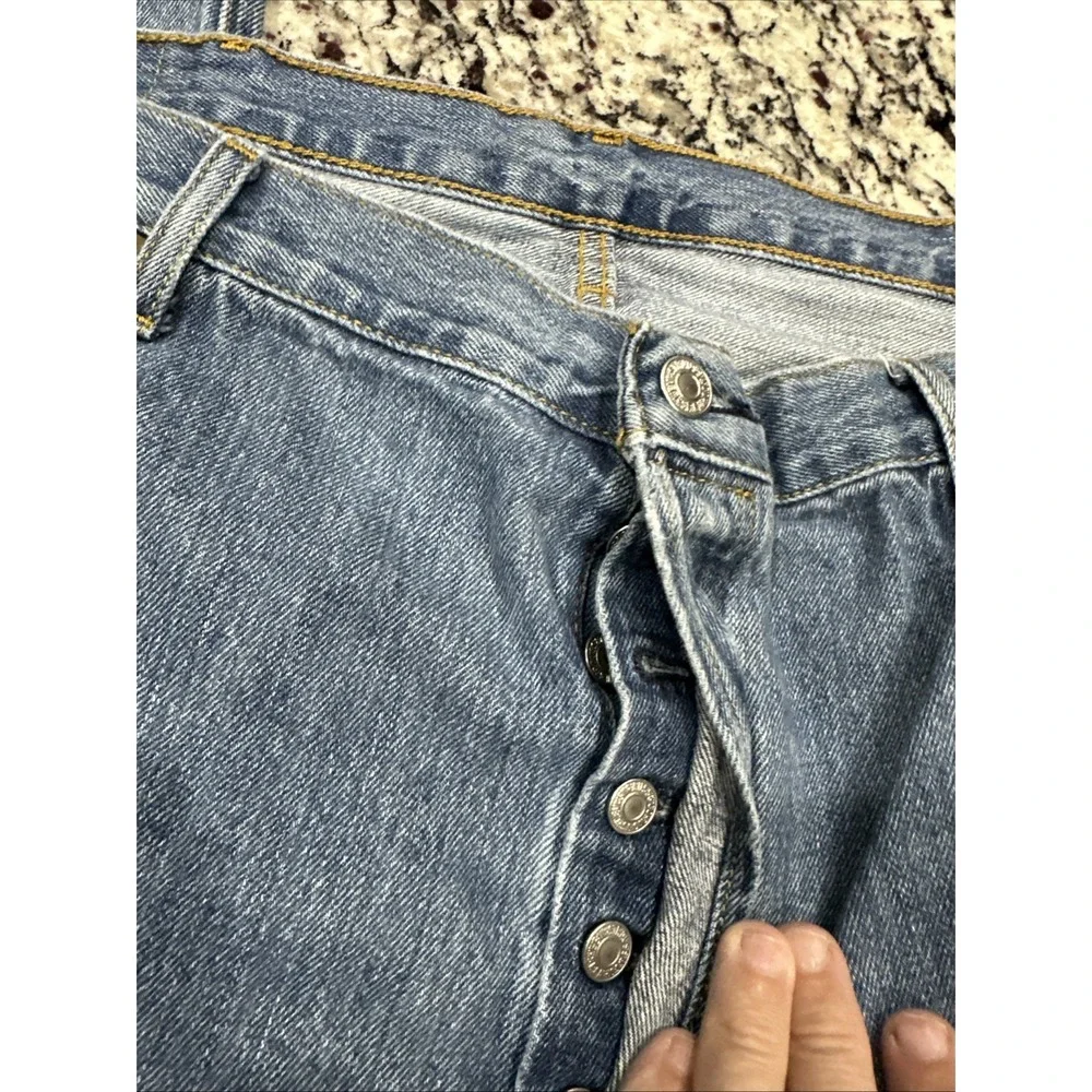 Levi's 501 Button Fly Jeans‎ Men's Size 42x30 Medium Wash Destressed